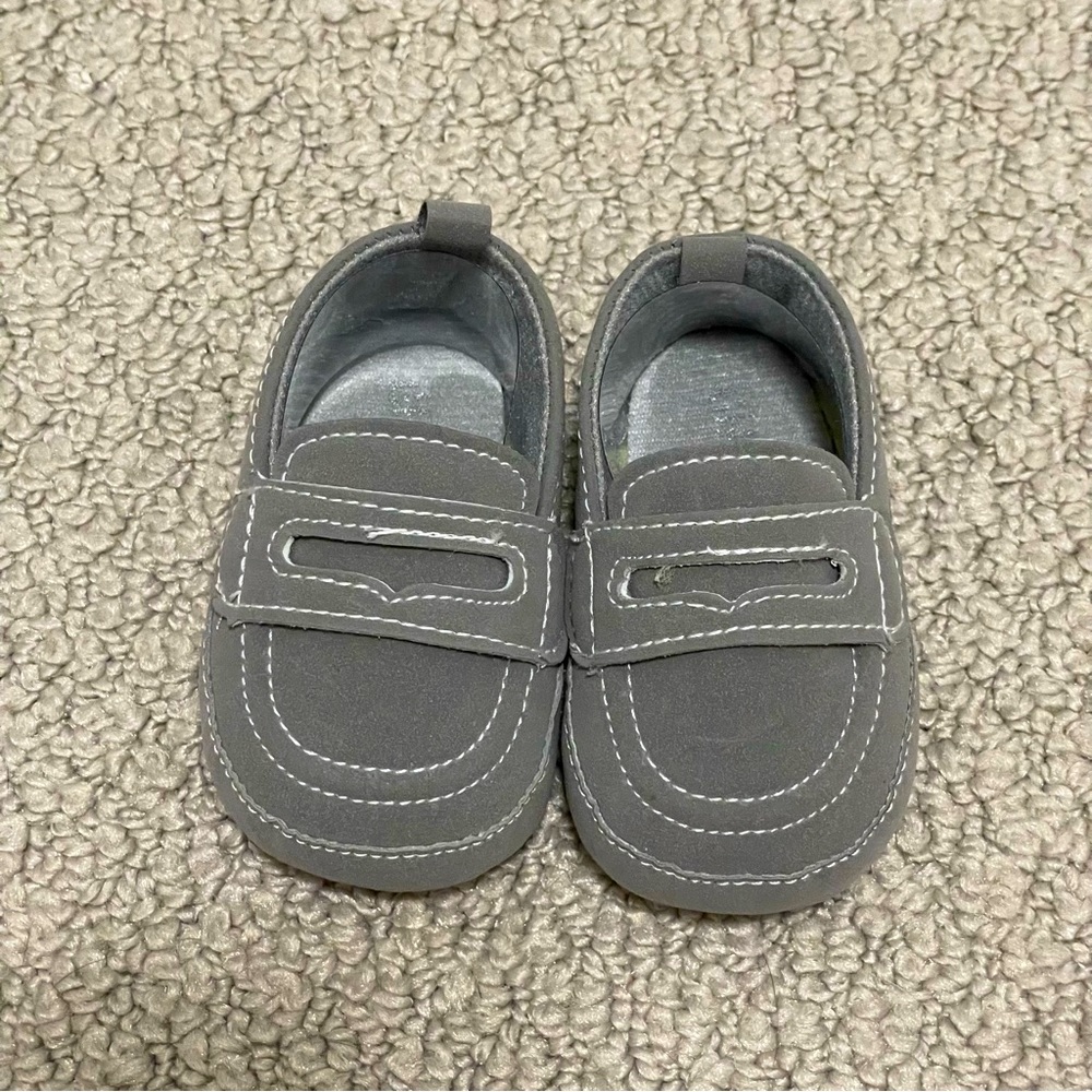 ✨2 for $20 / 3 for $25 ✨ Little Me Soft Baby Loafer Shoes Size 1 NIB